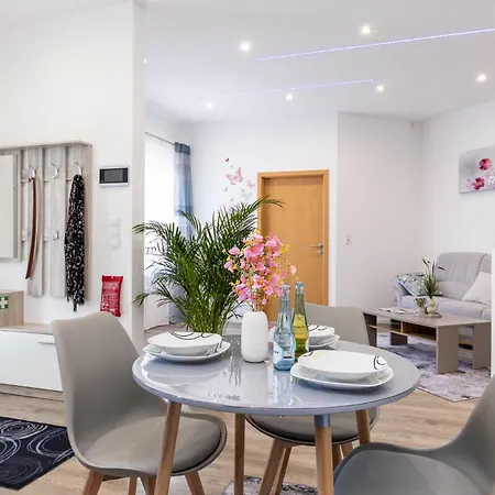 Neu I Jasmin アパート アンダーナッハ