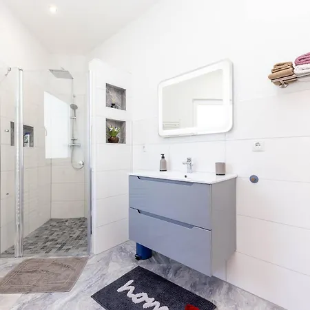 아파트 Neu I Jasmin 안데르나흐