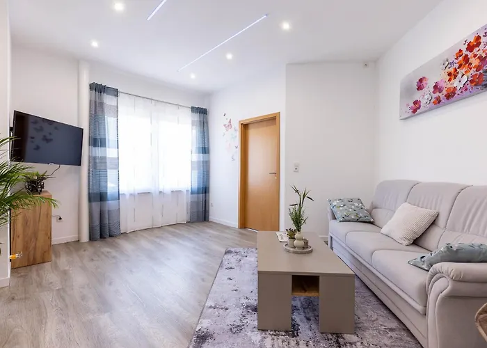 Neu I Jasmin 公寓 *